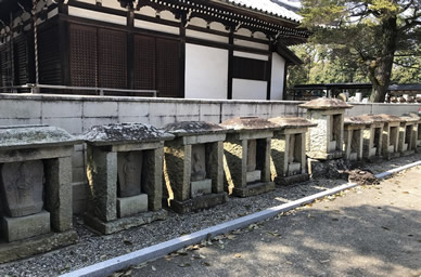 西国三十三ヶ所観音石仏